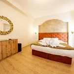 Sofia Crown Life Apartment